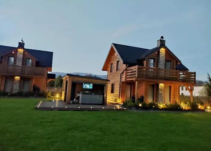 Cztery Pory Roku - Kominek, Sauna, Jacuzzi בקתה זאז'צ'ה