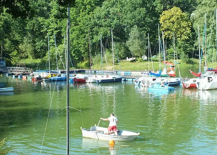 בקתה Cztery Pory Roku - Kominek, Sauna, Jacuzzi *